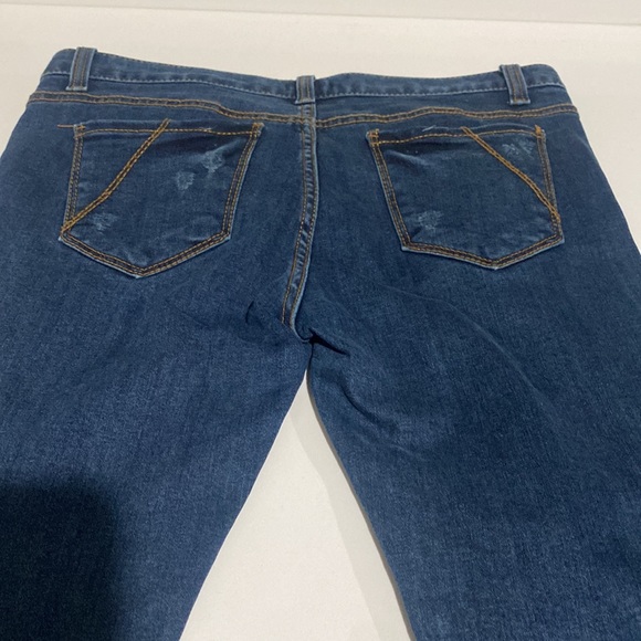 Love Denim cute and stylish - Picture 5 of 6